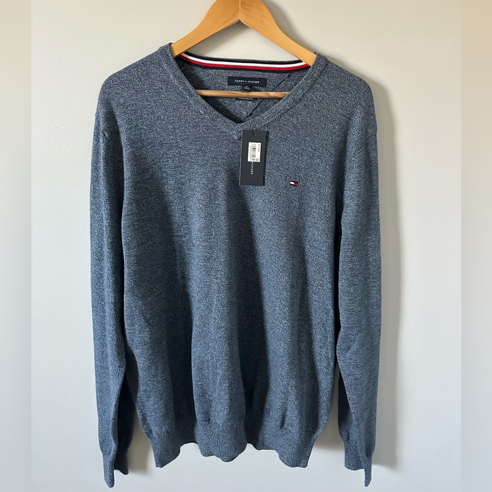 NWT Tommy Hilfiger Sweater